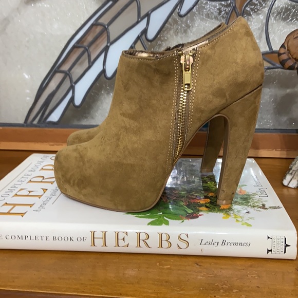 Diba Platform Ankle Booties Heels Size 6 - Picture 4 of 15